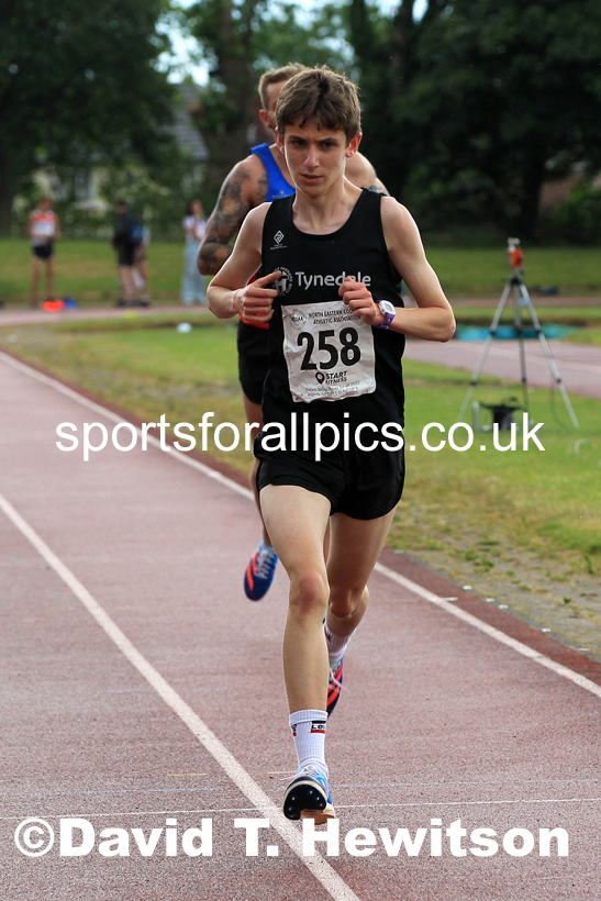 3000 metres, 2022 NEGP Monkton No 4, June 29th. Photo: David T. Hewitson/Sports for All Pics